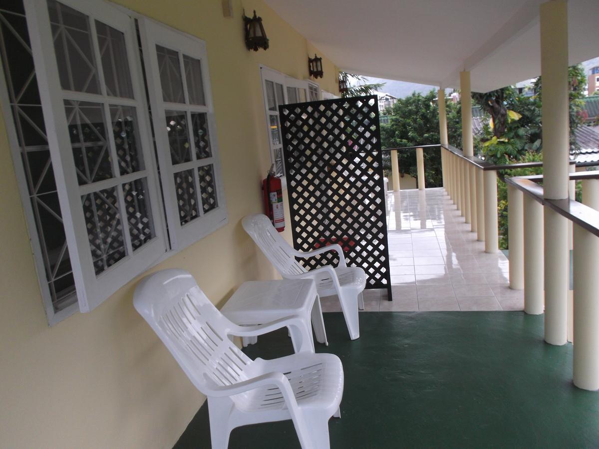 Mali Garden Resort Patong Kültér fotó